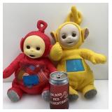 2 peluches Télétubbies, cache-pyjama et jeu