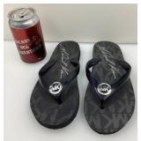 Paire de sandales Michael Kors, grandeur 7
