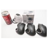 3 souris d'ordinateur et caméra CCO