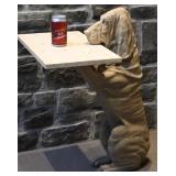*Table en forme de chien de type basset