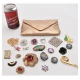 Lot de broches, avec pochette
