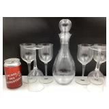 Carafe à vin avec 6 coupes