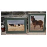 2 photos de chevaux, encadrées