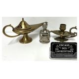 2 encensoirs, dont lampe d'Aladin en laiton, et