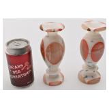 *Vases ou bougeoirs, en pierre