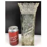 *Vase en verre McKee, circa 1920, hauteur : 10.5''