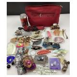 Lo d'accessoires divers pour cheveux, dont