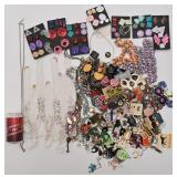 Lot de bijoux de fantaisie