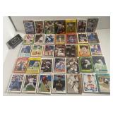 Environ 700 cartes de baseball