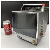 *Télévision portative Sony, modèele 7-75 W