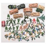 Lot de jouets militaires