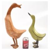 2 canards en bois sculpté
