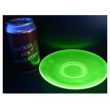 Petite assiette en ouraline / verre d'uranium