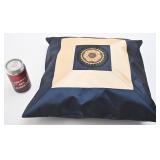 Coussin en soie, de Thaïlande, 16'' x 16''