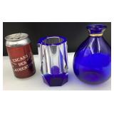 Bouteille en verre bleu cobalt avec porte-crayon