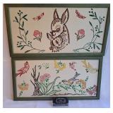 Tableaux faune et flore, brodés main, sur lin,