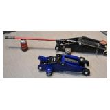 2 crics rouleurs hydrauliques, dont 2 tonnes,