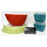 Plats Pyrex vintage, dont 2 fridgies #501 avec