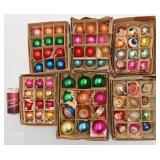 Lot d'anciennes boules de Noël, en verre, dont