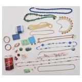 Lot de bijoux vintage, dont Sarah Coventry et