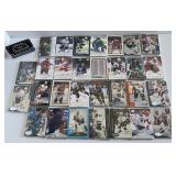 Environ 600 cartes de hockey variées