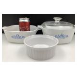 3 pièces CorningWare, 2 cornflower et 1 french