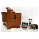 Coffret de cirage en bois avec repose-pied,