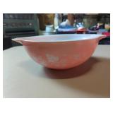 Pyrex Cinderella Gooseberry Pink bowl 10.5
