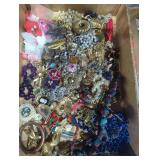 Costume jewelry, vintage, brooches, necklaces,