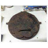 Early rare German cast iron waffle maker heart