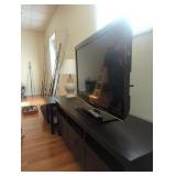 Samsung flat TV with remote