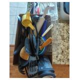 Kitchen utensils tray lot