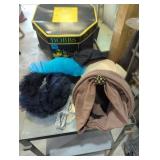 Dobs hat box with 5 vintage ladies hats