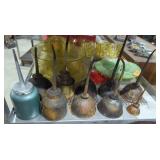 Miscellaneous lot of oil cans oilers machine