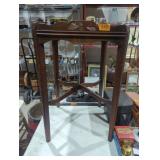 Mission style end or plant stand mahogany 27 in