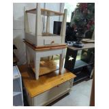Large coffee table & 2 end stands with drawers.