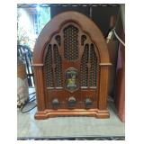 Modern vintage style GE radio