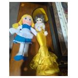Lot of two dolls