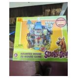 Scooby-doo haunted house 3d board game by