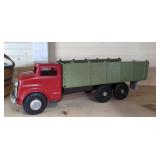 Structo Marx toy truck 18'
