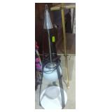 Retro style light needs repair. No shipping