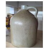 Salt glazed 1 gallon crock with handle