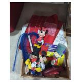 Mickey and Minnie mouse toys carolers Christmas