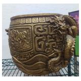 Large composite dragon theme planter universal
