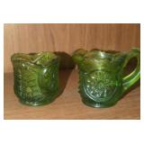 Ellie Smith emerald green mini cream and sugar