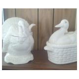 Duck and turkey gravy boats
