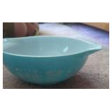 Pyrex Amish butter print 4 qt mixing bowls