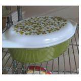 Vintage Pyrex olive green casserole dish 2.5