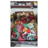 Tray Lot of Christmas ornaments decorations