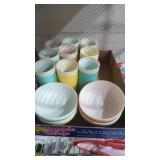Lot of vintage Bolero thermoware